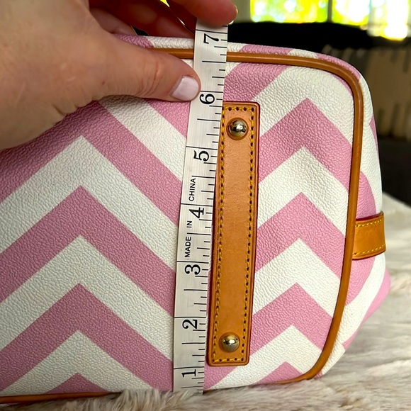 Dooney & Bourke Tote Bag - Picture 7 of 7